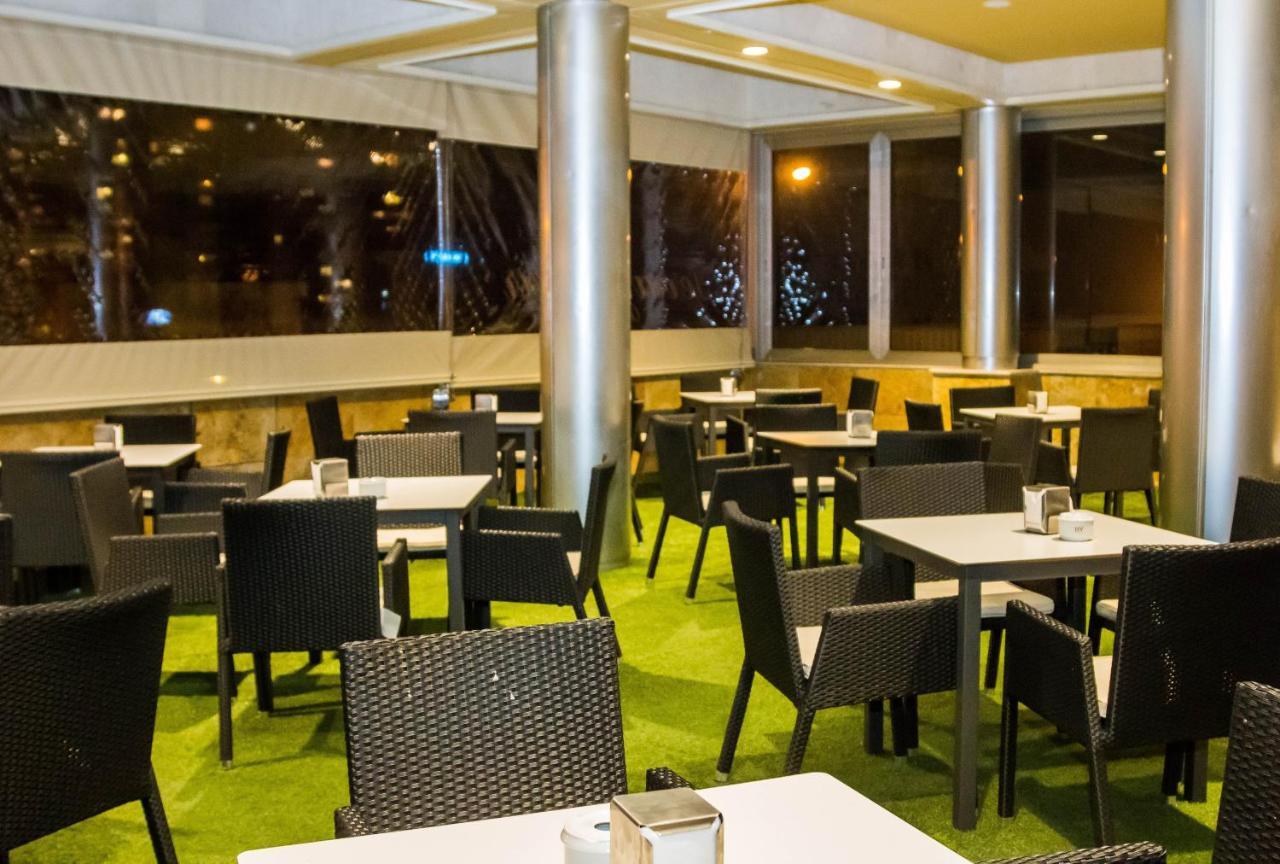 Hotel VillaMadryt Zewnętrze zdjęcie